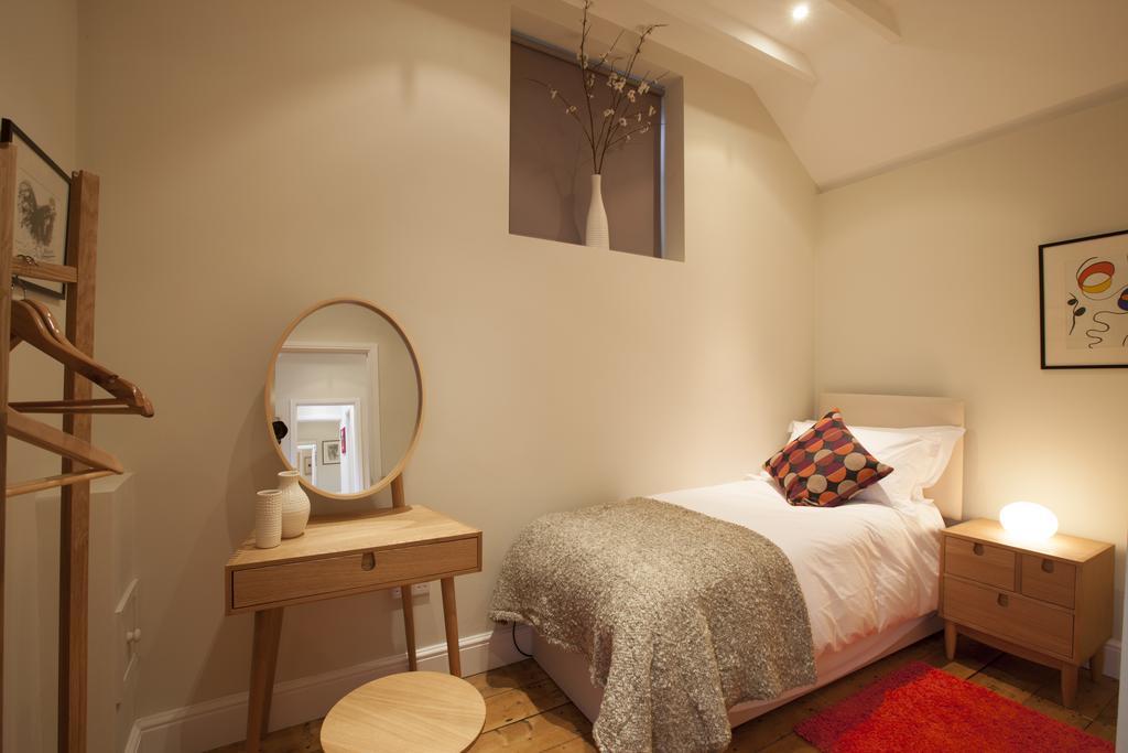 Centre Village 2 Bedroom Cottage - The Byre Pewsey エクステリア 写真