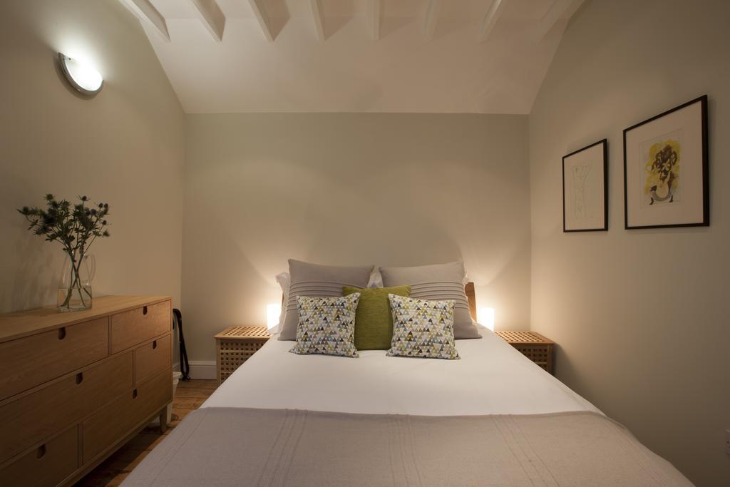 Centre Village 2 Bedroom Cottage - The Byre Pewsey エクステリア 写真